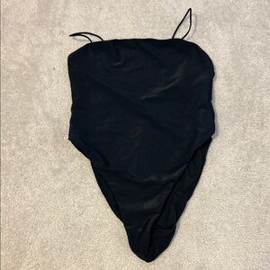 Good American M black one piece